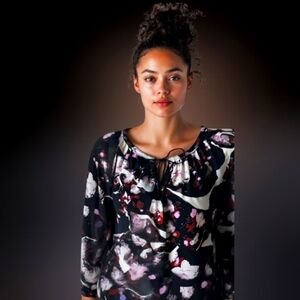 Simply Vera Vera Wang Womens  Floral Blouse Size Xl